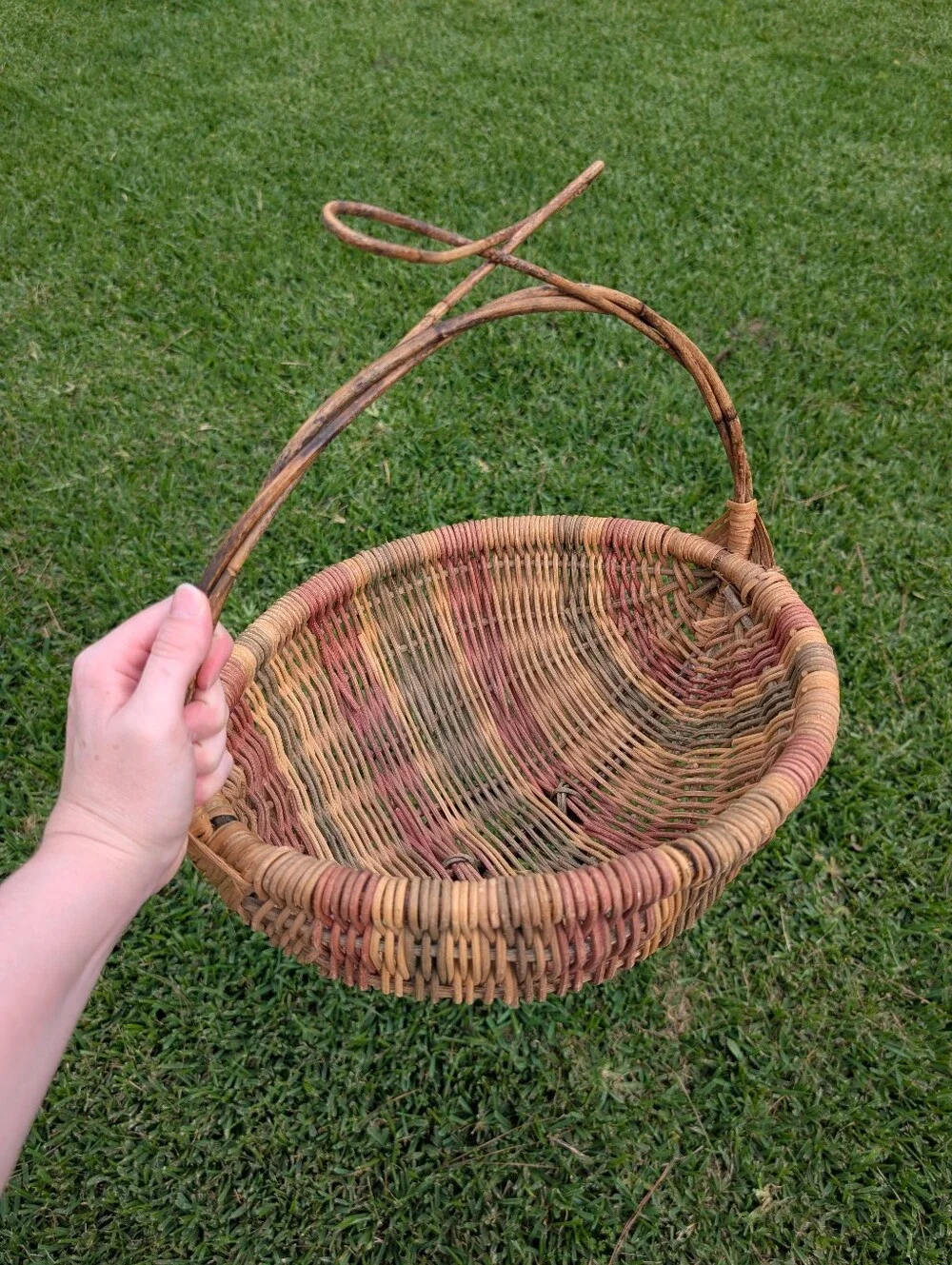 Large Vintage Handwoven Multicolored Natural‎ Woven Rattan Basket with Handle